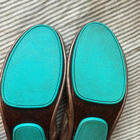 Tieks Copper/ Rose Gold Ballet Flats with Teal Sole Size 8 - Picture 12 of 12